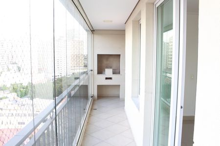 Apartamento para alugar com 120m², 3 quartos e 2 vagasVaranda