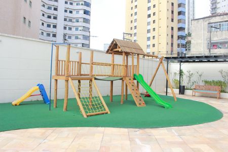 Apartamento para alugar com 120m², 3 quartos e 2 vagasÁrea comum - Playground