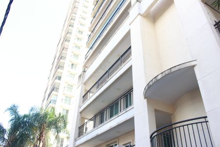 Apartamento para alugar com 120m², 3 quartos e 2 vagasFachada