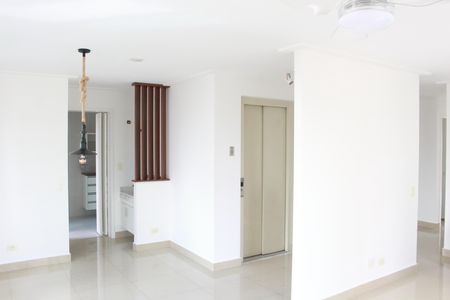Apartamento para alugar com 120m², 3 quartos e 2 vagasSala