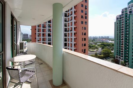 Apartamento à venda com 70m², 2 quartos e 1 vagaVaranda