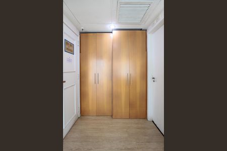 Apartamento à venda com 70m², 2 quartos e 1 vagaArmarios