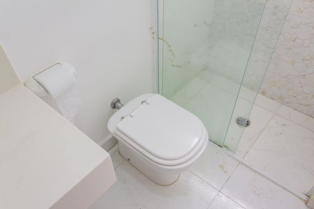 Apartamento à venda com 140m², 4 quartos e 1 vagaBanheiro da Suíte