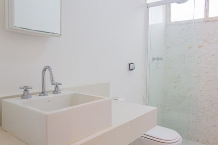 Apartamento à venda com 140m², 4 quartos e 1 vagaBanheiro da Suíte