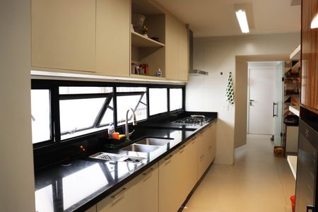 Apartamento à venda com 210m², 3 quartos e 2 vagasCozinha