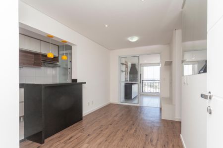 Apartamento à venda com 66m², 2 quartos e 1 vagaSala