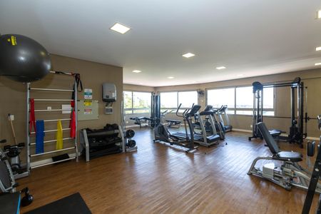 Casa de condomínio à venda com 292m², 3 quartos e 2 vagas Casa de condomínio à venda com 292m², 3 quartos e 2 vagasÁrea comum - Academia