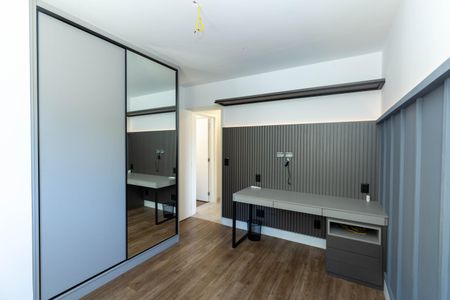 Casa de condomínio à venda com 292m², 3 quartos e 2 vagas Casa de condomínio à venda com 292m², 3 quartos e 2 vagasQuarto