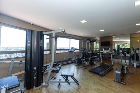 Casa de condomínio à venda com 292m², 3 quartos e 2 vagas Casa de condomínio à venda com 292m², 3 quartos e 2 vagasÁrea comum - Academia