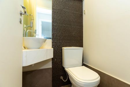 Casa de condomínio à venda com 292m², 3 quartos e 2 vagas Casa de condomínio à venda com 292m², 3 quartos e 2 vagasLavabo da Sala