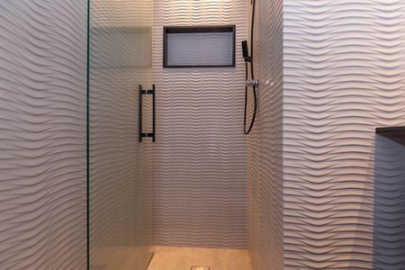 Casa de condomínio à venda com 292m², 3 quartos e 2 vagas Casa de condomínio à venda com 292m², 3 quartos e 2 vagasBanheiro 2