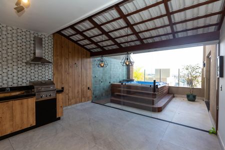 Casa de condomínio à venda com 292m², 3 quartos e 2 vagas Casa de condomínio à venda com 292m², 3 quartos e 2 vagasÁrea comum - Espaço Gourmet