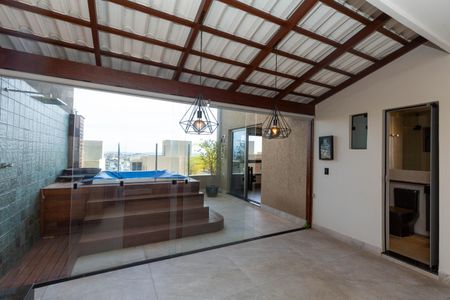 Casa de condomínio à venda com 292m², 3 quartos e 2 vagas Casa de condomínio à venda com 292m², 3 quartos e 2 vagasÁrea comum - Espaço Gourmet