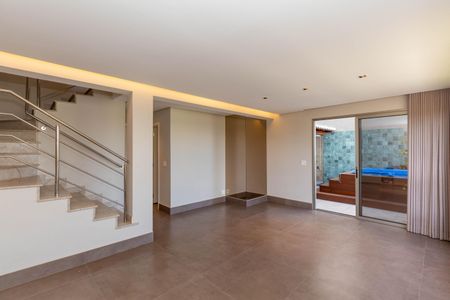 Casa de condomínio à venda com 292m², 3 quartos e 2 vagas Casa de condomínio à venda com 292m², 3 quartos e 2 vagasSala