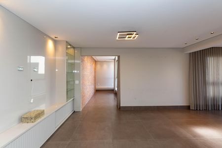 Casa de condomínio à venda com 292m², 3 quartos e 2 vagas Casa de condomínio à venda com 292m², 3 quartos e 2 vagasSala