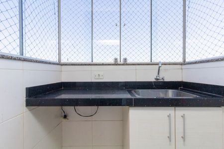 Casa de condomínio para alugar com 60m², 2 quartos e 1 vagaÁrea de Serviço