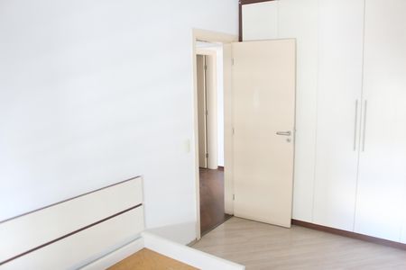 Apartamento à venda com 143m², 3 quartos e 3 vagasQuarto 1