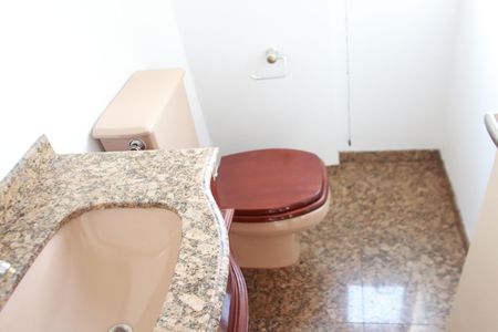 Apartamento à venda com 143m², 3 quartos e 3 vagasBanheiro Social