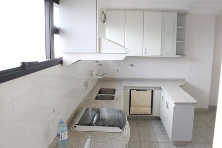 Apartamento à venda com 143m², 3 quartos e 3 vagasCozinha