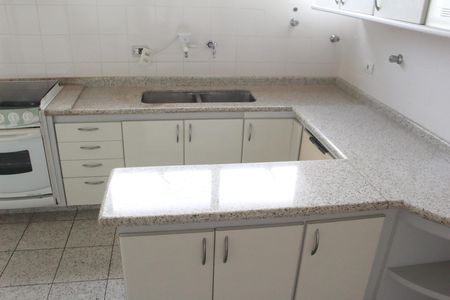 Apartamento à venda com 143m², 3 quartos e 3 vagasCozinha