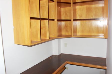 Apartamento à venda com 143m², 3 quartos e 3 vagasCloset Suíte