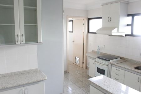 Apartamento à venda com 143m², 3 quartos e 3 vagasCozinha