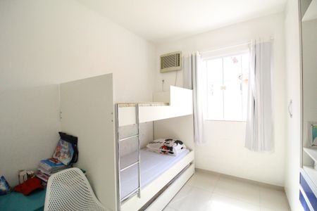 Casa de condomínio à venda com 200m², 4 quartos e 2 vagasQuarto 2