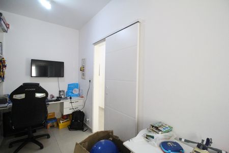 Casa de condomínio à venda com 200m², 4 quartos e 2 vagasQuarto 3