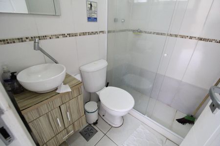 Casa de condomínio à venda com 200m², 4 quartos e 2 vagasÁrea de serviço - Banheiro