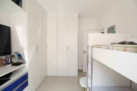 Casa de condomínio à venda com 200m², 4 quartos e 2 vagasQuarto 2