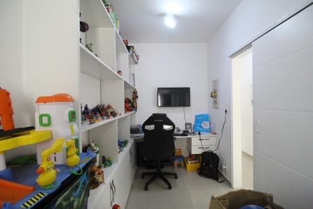 Casa de condomínio à venda com 200m², 4 quartos e 2 vagasQuarto 3