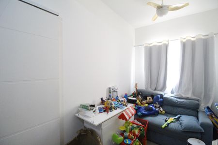 Casa de condomínio à venda com 200m², 4 quartos e 2 vagasQuarto 3