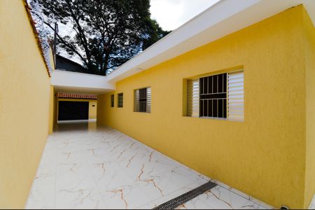 Casa para alugar com 135m², 3 quartos e 6 vagasQuintal