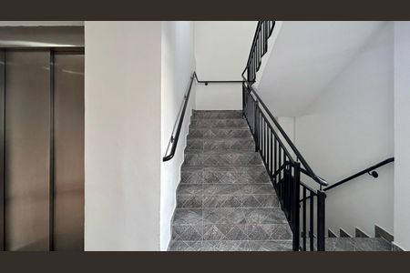 Studio para alugar com 19m², 1 quarto e sem vaga Studio para alugar com 19m², 1 quarto e sem vagaHall de elevadores