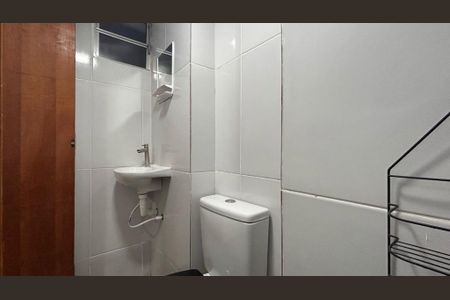Studio para alugar com 19m², 1 quarto e sem vaga Studio para alugar com 19m², 1 quarto e sem vagaBanheiro