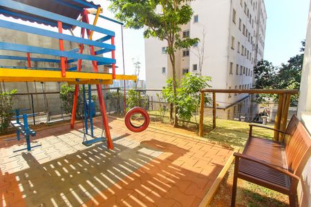 Apartamento à venda com 40m², 2 quartos e sem vagaÁrea comum - Playground