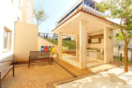 Apartamento à venda com 40m², 2 quartos e sem vagaÁrea comum - Churrasqueira