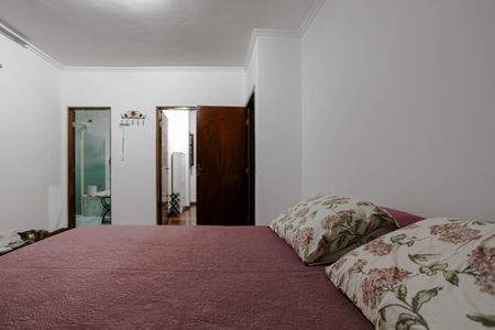 Casa para alugar com 270m², 4 quartos e 7 vagas Casa para alugar com 270m², 4 quartos e 7 vagasSuíte