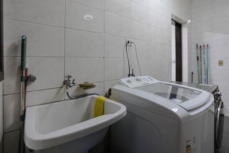 Casa para alugar com 270m², 4 quartos e 7 vagas Casa para alugar com 270m², 4 quartos e 7 vagasÁrea de Serviço