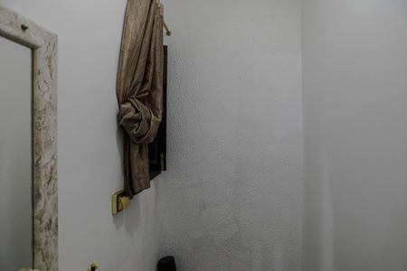 Casa para alugar com 270m², 4 quartos e 7 vagas Casa para alugar com 270m², 4 quartos e 7 vagasLavabo