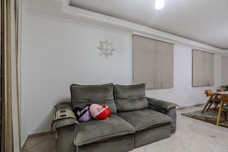 Casa para alugar com 270m², 4 quartos e 7 vagas Casa para alugar com 270m², 4 quartos e 7 vagasSala