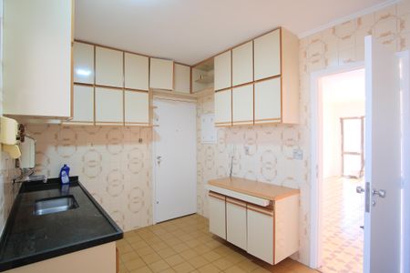 Apartamento para alugar com 100m², 3 quartos e 2 vagasCozinha
