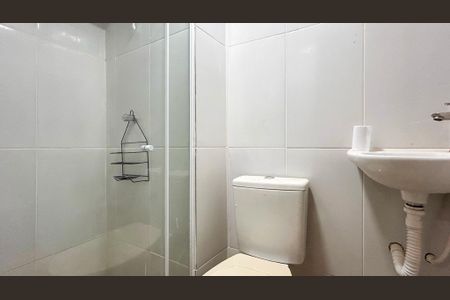 Studio para alugar com 19m², 1 quarto e sem vaga Studio para alugar com 19m², 1 quarto e sem vagaBanheiro da Suíte