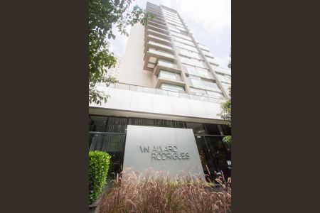 Studio à venda com 58m², 1 quarto e 1 vaga Studio à venda com 58m², 1 quarto e 1 vagaFachada