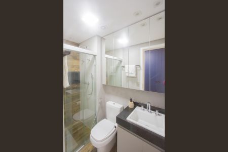 Studio à venda com 58m², 1 quarto e 1 vaga Studio à venda com 58m², 1 quarto e 1 vagaBanheiro