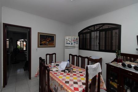 Casa para alugar com 170m², 3 quartos e 3 vagas Casa para alugar com 170m², 3 quartos e 3 vagasSala de Jantar