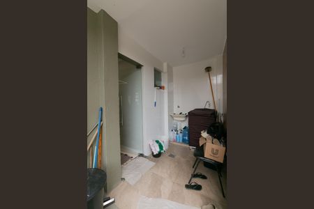 Casa à venda com 589m², 2 quartos e 5 vagas Casa à venda com 589m², 2 quartos e 5 vagasÁrea de Serviço