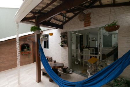 Casa à venda com 589m², 2 quartos e 5 vagas Casa à venda com 589m², 2 quartos e 5 vagasvaranda/Sala