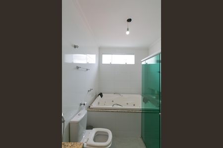 Casa à venda com 589m², 2 quartos e 5 vagas Casa à venda com 589m², 2 quartos e 5 vagasBanheiro Suite