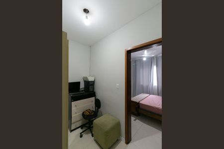 Casa à venda com 589m², 2 quartos e 5 vagas Casa à venda com 589m², 2 quartos e 5 vagasCloset